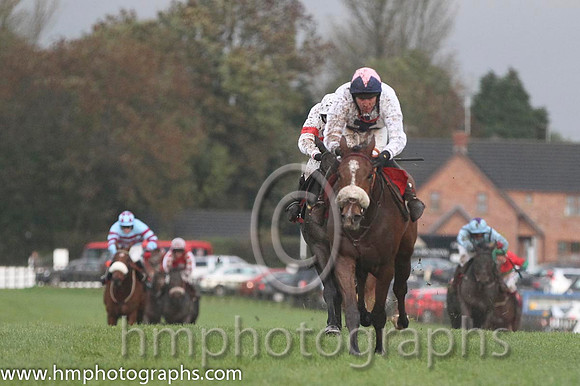 01 Moonshine Lad & Mr S Clements - winners (5, white, dark blue cross) - FT8E0508-2