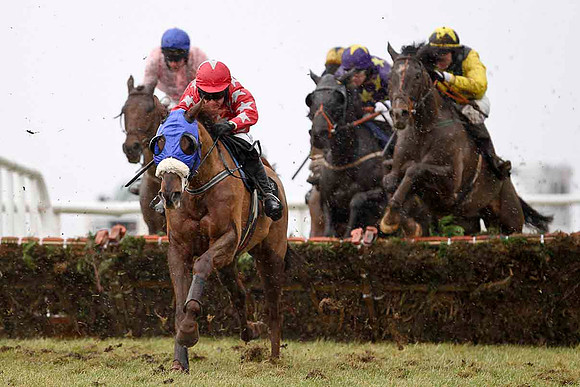 Quartetto 3rd , Jockey M Darcy - CU2D3231-e