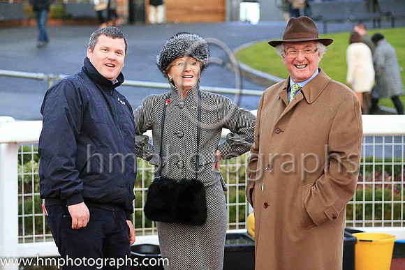 01st Realt Mor and K M Donoghue ( 1 , black, yellow diamond ) Trainer - G Elliott , Owner - Mrs P Sloan