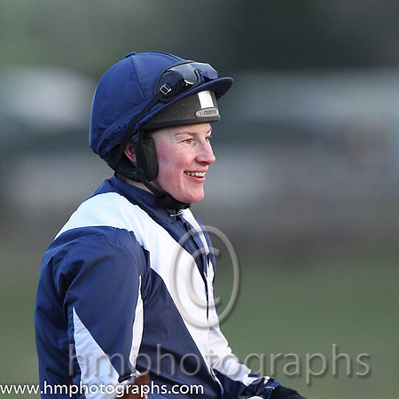 01 Alberta &amp; N. Carberry - Trainer: Gordon Elliott - Owner: Cullentra Racing Syndicate ( blue, white chevron )