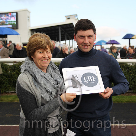 01st Altiepix (FR) ( 1 , maroon, white hoop ) and B.J. Cooper - Trainer : Gordon Elliott - Owner : Gigginstown House Stud