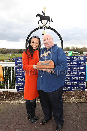 01st Poormans Hill and J W Kennedy ( 5 , orange ) Trainer - G Elliott , Owner - Vincent Caldwell  Mrs Kathleen Caldwell