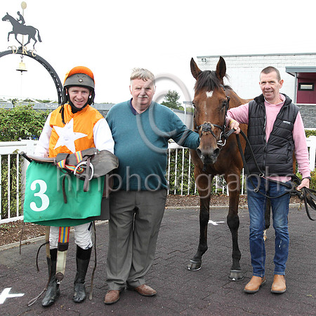 01st Walkers Point and Mr N McParlan ( 3 , orange, white star ) Trainer - S McParlan , Owner - G McGurgan