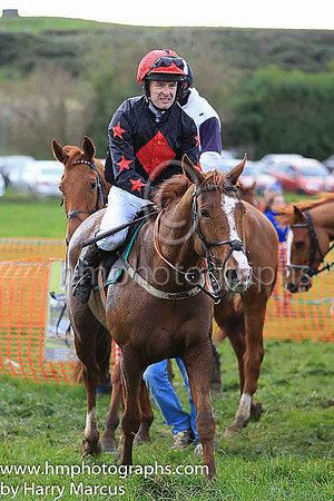 01st SHUMAKER and M O'Hare ( 10 , BLACK,red diamond; black sleeves,red stars; red cap,black star ) Trainer: Karen McNeilly , Owner : Karen McNeilly