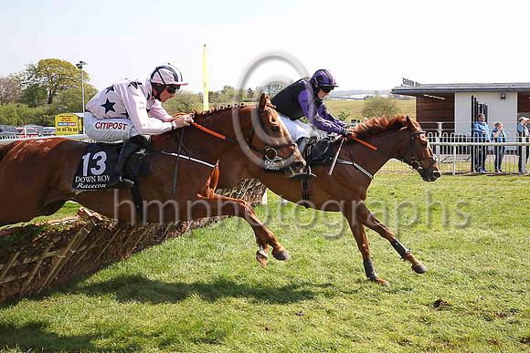 13th Canova and D N Russell ( 13 , pink, dark blue stars ) Trainer - G Elliott , Owner - Mrs B McConnell  Tony Cromwell