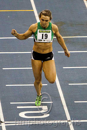 Kelly Proper (19) Ferrybank AC - winner - Senior Women's 200m - FT8E0327-e