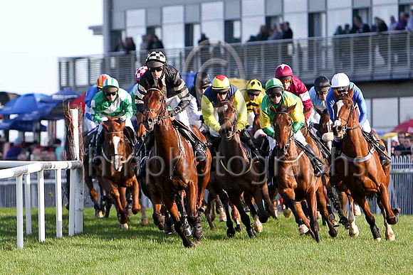 Gemara ,12th  - Jockey K Whelan in the lead -FT8E6400-e