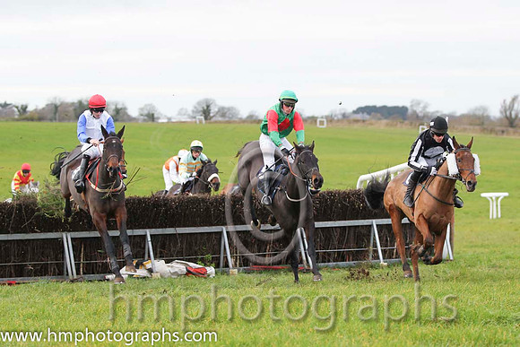 12 StandByYourMan & D G Lavery - PU (3, white, blue sleeves ), 11 Georgieshore & P Magee - PU (5, green, red diamonds) & 06 Golanzine & Derek O'Connor - 6th (6, black, white disc) - FT8E0838-15