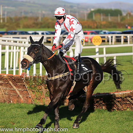 01st Wakea and D Meyler ( 5 , white, red seams ) Trainer - K Thornton , Owner - Gary Ryan