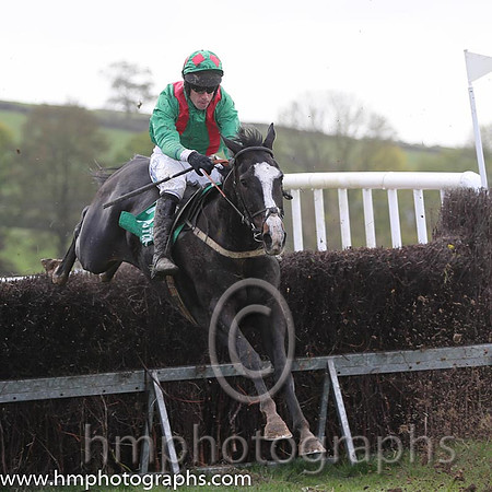 01 Chosen Dream and Derek O'Connor - - 01st (2 ,emerald green, red braces ) Trainer - Graham Mckeever