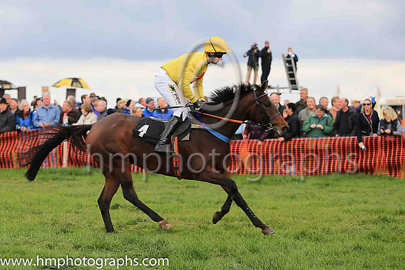 04th PATSY MILAN and B O'Neill ( 4 , YELLOW,red diamond; yellow sleeves; yellow cap ) Trainer: Colin Bowe,, Owner : Deirdre Bowe