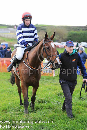01st WEAKFIELD and A J Fox ( 18 , DARK BLUE  WHITE HOOPS; dark blue  white hooped sleeves; red cap ) Trainer: Gavin Cromwell , Owner : Racing Partnership Danestown