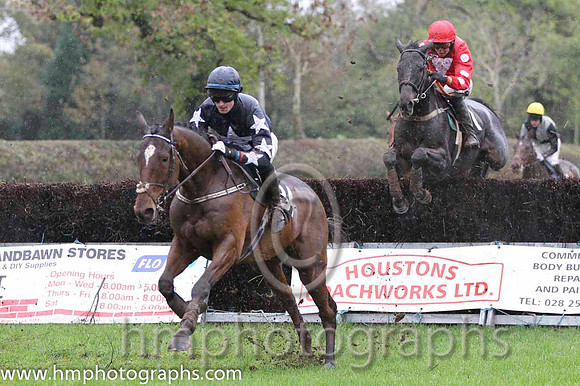 05 Westend Star & J C Barry - 5th (34, dark blue, white star) - FT8E9433-5