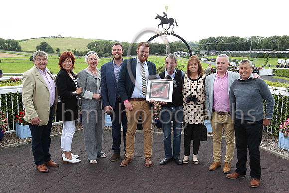 01st Mischievious Max and J J Slevin ( 3 , red, black spot ) Trainer - Joseph P O?Brien , Owner - Colmark Stud Partnership