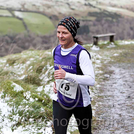 Fran McFadden , Springwell AC - 6th Woman in 45.13 - FT8E8182-e