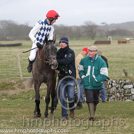 01st Fagan ( 1 )  Derek O'Connor - Trainer: I R Ferguson - navy and white diamonds