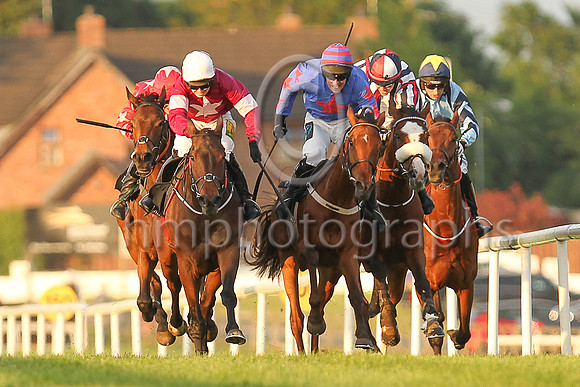 01st Moratorium and Ms L O'Neill 3 ( 6 , maroon, white star,white cap ) Trainer - G Elliott , Owner - Gigginstown House Stud