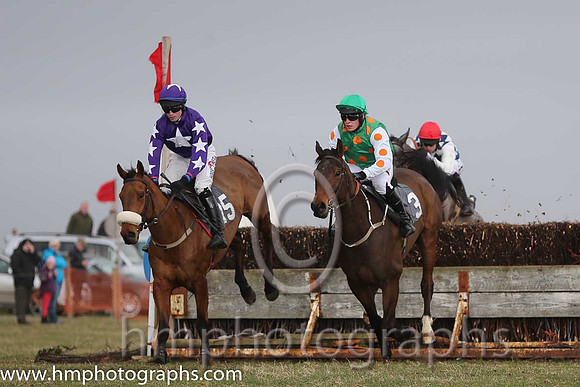 03rd Shanroe Street ( 15 )  J C Barry - Trainer: Karl Thornton - maroon, white star and 02nd A Bold Move ( 3 )  R James - Trainer: Donnchadh Doyle - green, orange spots