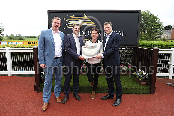 1st Minnie Dahill and R Walsh ( 10 , dark blue and emerald green hoops ) Trainer - T M Walsh , Owner - Micheal D Ryan