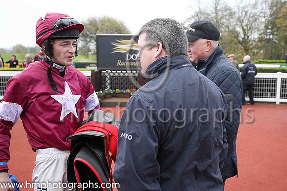 01st Wolfslair and D J Mullins ( 5 , naroon, white star, maroon cap ) Trainer - G Elliott , Owner - Gigginstown House Stud