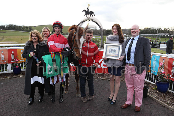 01st Getareason and Mr P W Mullins ( 2 , red, pink band ) Trainer - W P Mullins , Owner - Sullivan Bloodstock Limited
