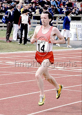 John McLaughlin (14) Duncairn Harriers : 10,000 Metres