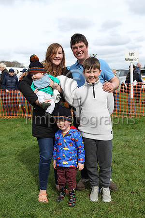 01st SHECOULDBEANYTHING and D G Lavery ( 12 , NAVY,light blue star; navy sleeves,light blue armlet; navy cap,light blue star ) Trainer: Patrick Eugene Turley,, Owner : Declan Lavery