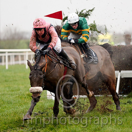 R3 Oscar Barton  Mr T Donworth - winners, followed by On the Fringe  Ms Nina Carberry - 2nd