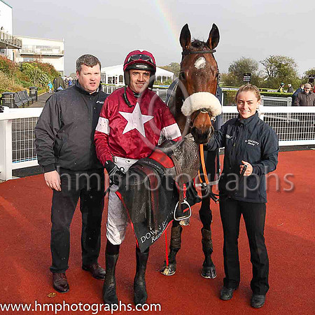 01st A Toi Phil and R Walsh ( 1 , maroon, white star, maroon cap ) Trainer - G Elliott , Owner - Gigginstown House Stud