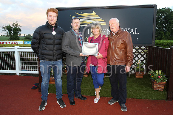 01st Boom Or Bush  Pat Smullen (7, emerald green and red qtrd) Trainer H Rogers, Owner Brian Mellon and P McBride