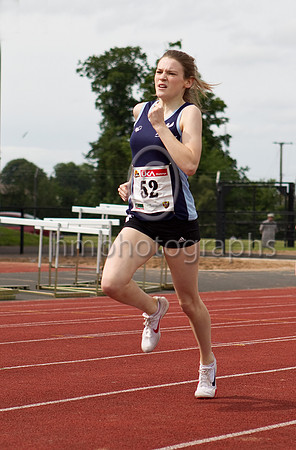 Katie Kirk Lagan Valley winning the 400 metres  - FT8E0844-e3a4j