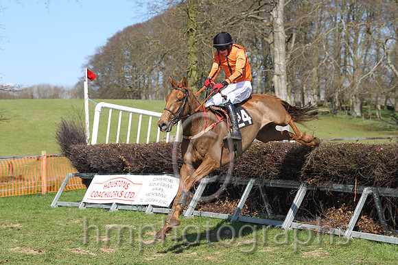 01st - Lucky Pass (24)  D G Lavery - Trainer: B R Hamilton - orange, black seams