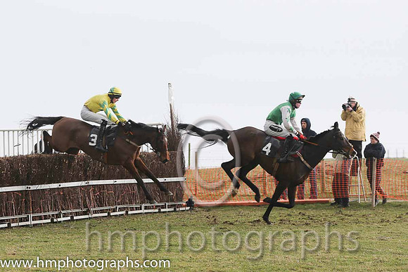 05th Big Jack Behan ( 3 )  E Cronin - Trainer: Sean F Gallagher - yellow, green star and 01st Butlergrove King ( 4 )  H D Dunne - Trainer: Michael Goff - green