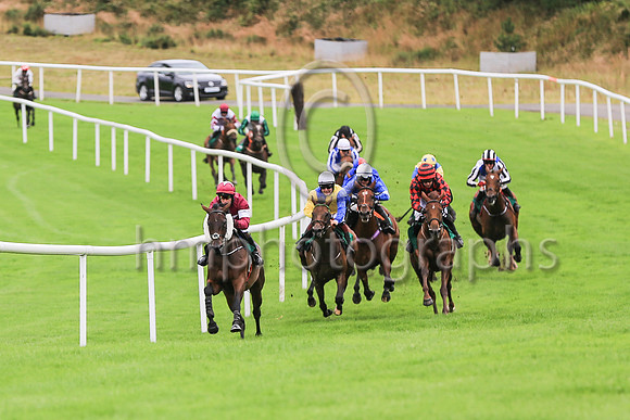 01st Etincelle Lioterie and J J Slevin ( 5 , maroon, white star ) Trainer - J P O'Brien , Owner - Gigginstown House Stud