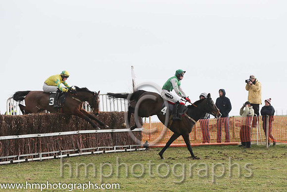05th Big Jack Behan ( 3 )  E Cronin - Trainer: Sean F Gallagher - yellow, green star and 01st Butlergrove King ( 4 )  H D Dunne - Trainer: Michael Goff - green