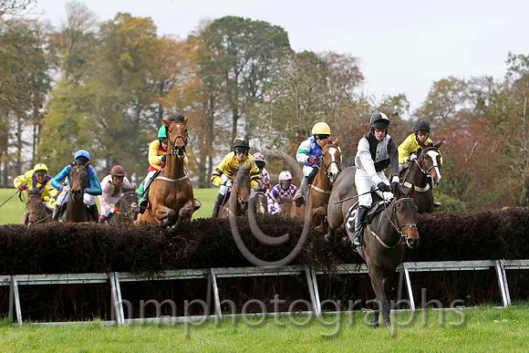 Ballywatt in the lead , Jockey Derek O'Connor - Fell - CU2D9961-e