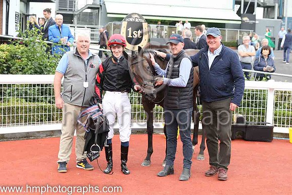 01st Ocean Jewel (4 , black ) Jockey: W J Lee , Trainer: W McCreery