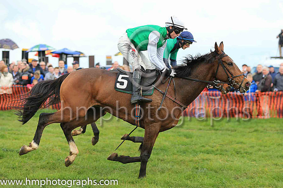 03rd MILAN FLYER and J C Barry ( 5 , EMERALD GREEN; white sleeves; white cap ) Trainer: Gary McGill,, Owner : McGill, Oran