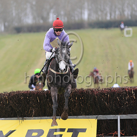01st ANGELS BREATH and J C Barry ( 19 , PURPLE,yellow diamond; purple sleeves; red cap ) Trainer: P.M.J. Doyle,, Owner : Mary Doyle