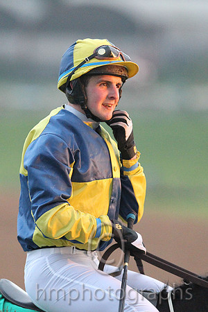 01st Concience ( 9 , dark blue and yellow qtrd ) and J.P. Dowling (7) - Trainer : Desmond McDonogh - Owner : P.E.I.Newell