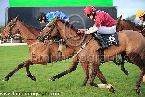 03rd Coldstonesober and K C Sexton ( 6 , white, maroon stripes ) Trainer - J R Finn , Owner - J R Finn