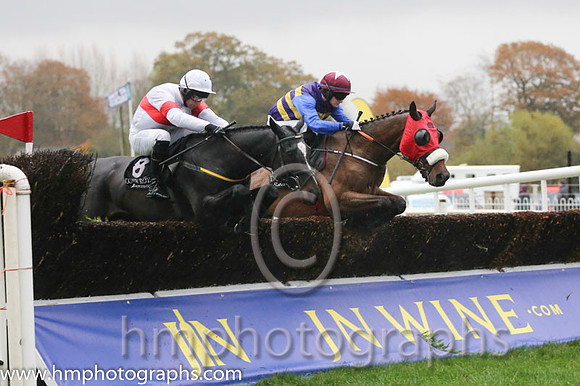 07 London Bridge and N P Madden - - 07th (8 ,white, red hoop ) Trainer - N Meade