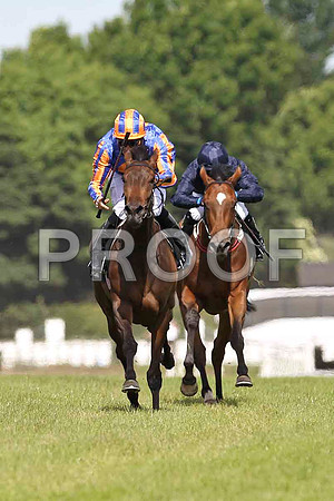 Dance on By 2nd , Jockey C O'Donoghue & Fit for a Queen 4th, Jockey W M Lordan  - FT8E1550-e3