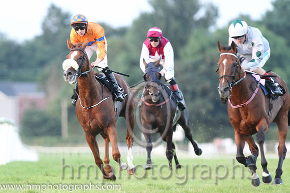 01 Manalapan & C D Hayes - winners (2, grey , dark green spots on sleeves)  - CU2D8711