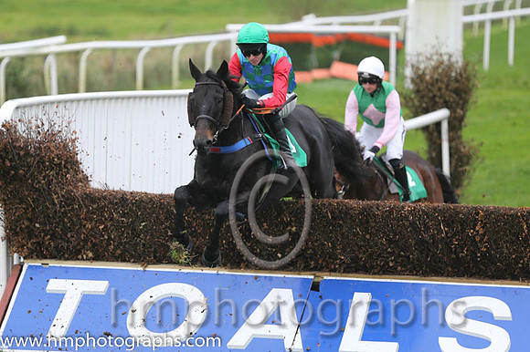 01 Kashline and M P Walsh - - 01st (1 ,Green abd dark green check, red sleeves ) Trainer - Colin Bowe