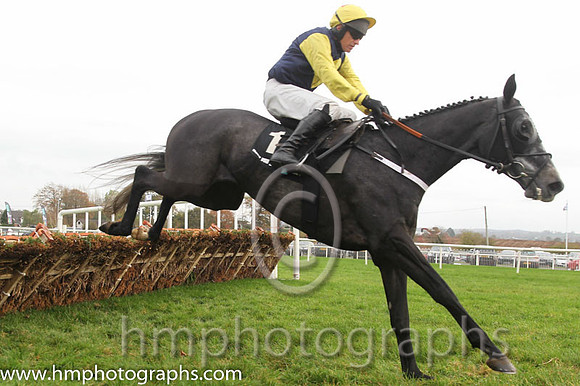 06 Guitar Pete and P Carberry - - 06th (1 ,dark blue, yellow diamond sleeves ) Trainer - D T Hughes