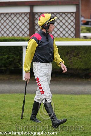 04 King of the Picts and A E Lynch - - 04th (3 ,black, red epaulettes ) Trainer - J P Shanahan