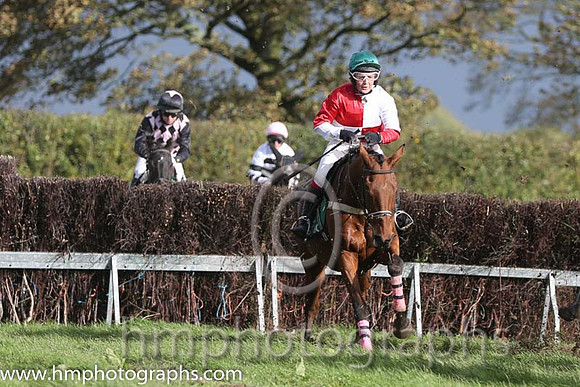07 Kens Portrait and Ms H McGahan - PU - 07th (11 ,red and white qtrd ) Trainer - Holly McGahan
