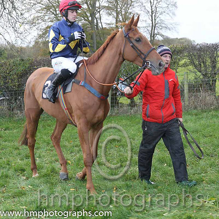 01 The Tinker Molly and B O'Neill - - 01st (3 ,blue, yellow triple diamonds ) Trainer - Colin Bowe