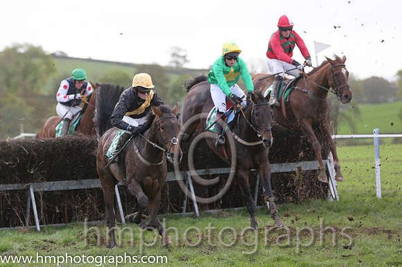07 Maple Mons and B O'Neill - - 07th (4 ,red, green chevrons ) Trainer - D M Christie